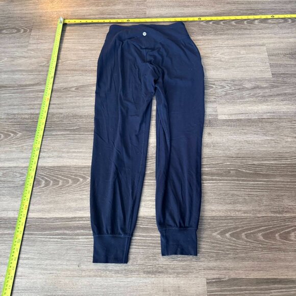 Lululemon Navy High Rise Joggers • Size 6 - Picture 2 of 3